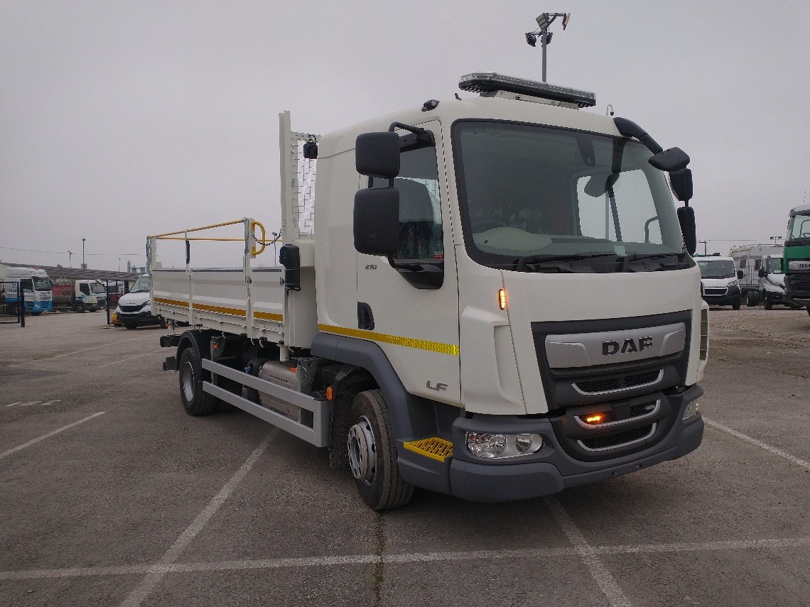 Local Authority 12-tonne 3 Way Tipper Build | Mackworth Vehicle ...